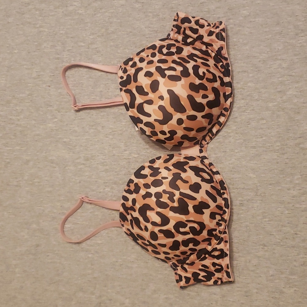 Victoria's Secret Pink Push-up Bra